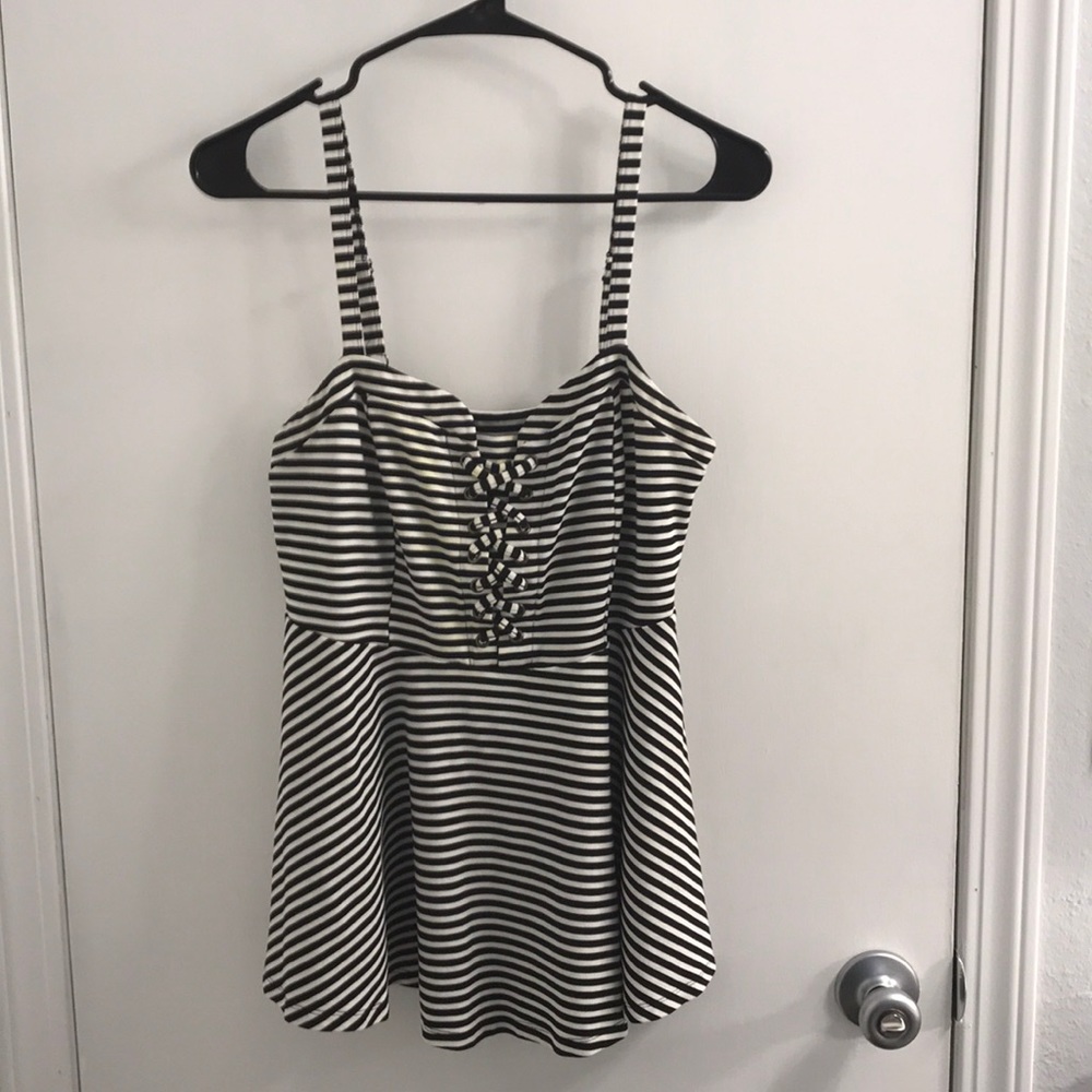 Torrid size 00 striped swing top